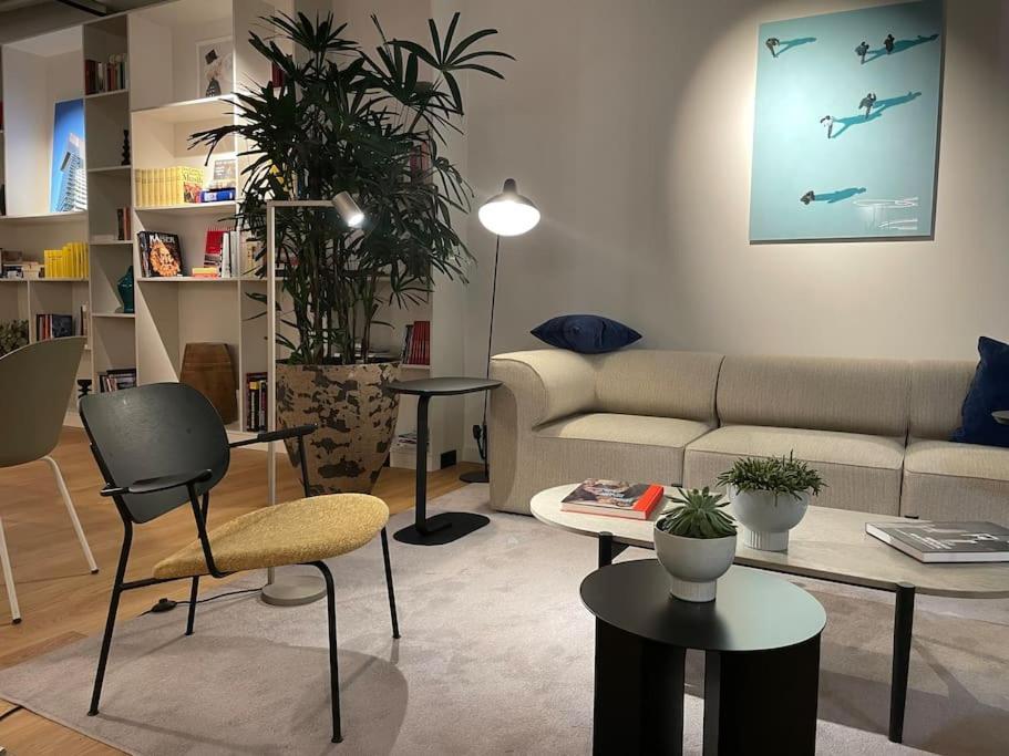 The High-Rise Condo With Pool Vienne Extérieur photo